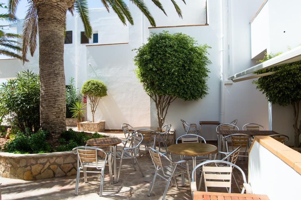 Sol Y Mar Hotel Playa Migjorn Buitenkant foto