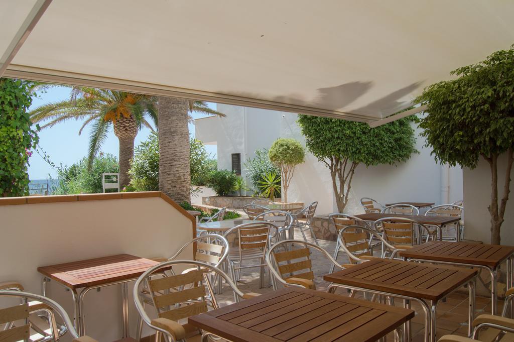 Sol Y Mar Hotel Playa Migjorn Buitenkant foto